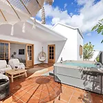 Casa Del Mar