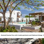 Cuarto Botanico Studio - Shared Pool - Central Island Location - 10 Mins Drive To Famara And La Santa