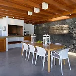La Casa Del Medianero