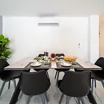 Becky Deluxe Apartament 3Bd By Hh