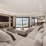 Casa Lua Blanka