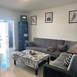 Walstad Apartment Beachside