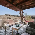 Hubara Retreat