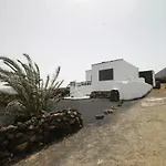 Manoa Eco House
