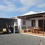 Cactus & Aloe Villa
