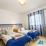 Villa Lima - LH112 By Villas Now Ltd