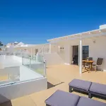 Flower Beach Suite 25