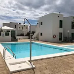 Las Mimosas C