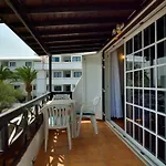Big Solarium Villa in Puerto del Carmen Beach