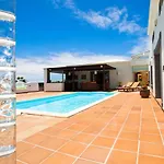 Villa Capricho