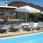 Villa Montana Roja 100567