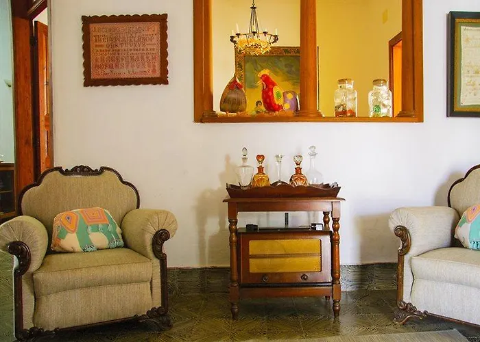 Casa Lola Y Juan