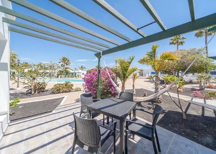 Bandama 14! 2 Bedroom Newly Renovated Bungalow, Los Pocillos, Puerto Del Carmen.