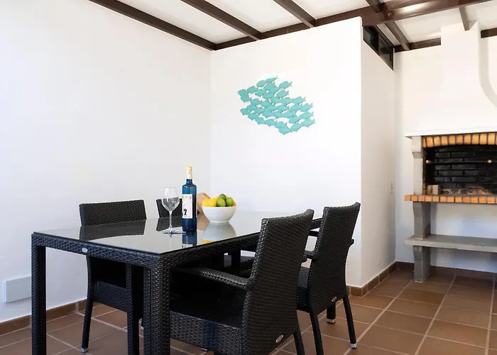 Villa Eris