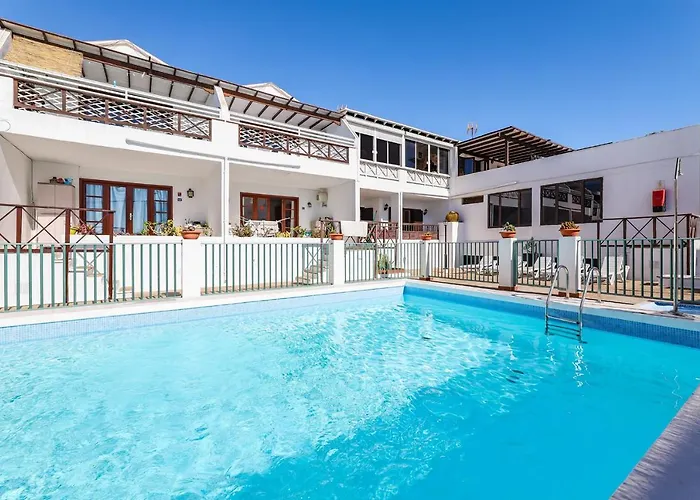 Blue Sky Apartment