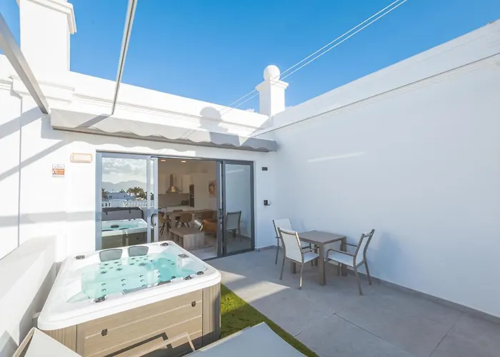 Atlantico Plaza 1A - 3 Beds - 2 Baths