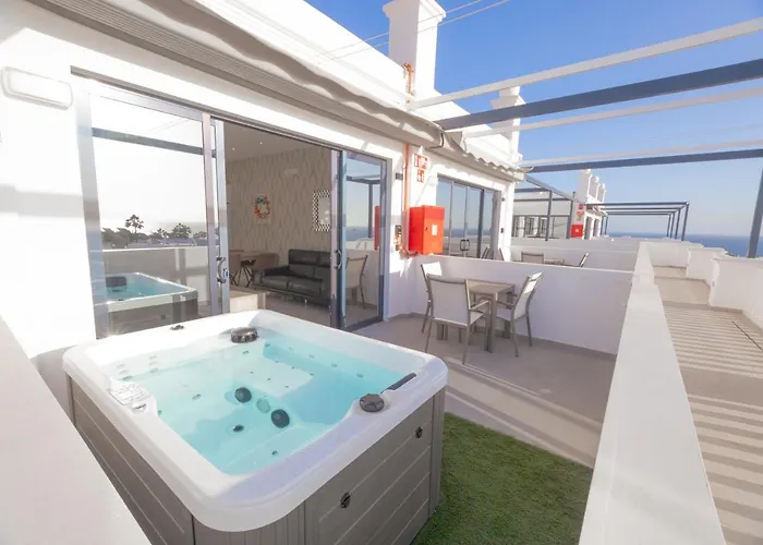 Atlantico Plaza 2A - 2 Beds - 2 Baths