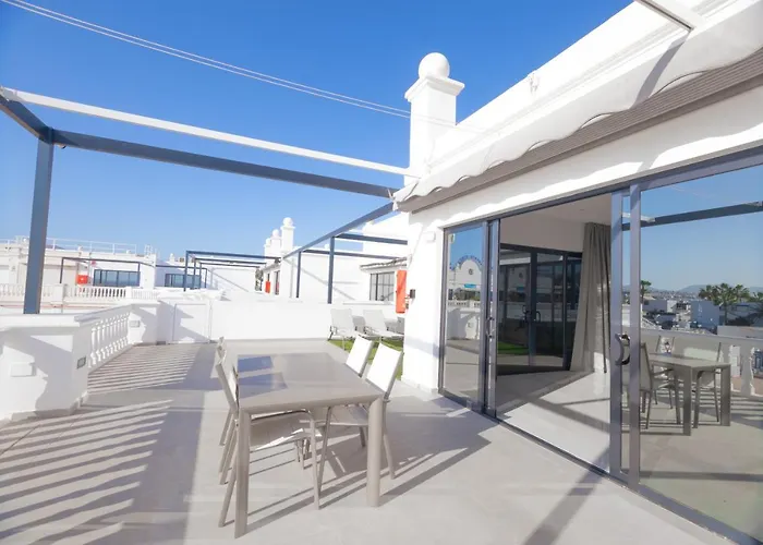 Atlantico Plaza Suite 6A - 2 Beds - 2 Baths