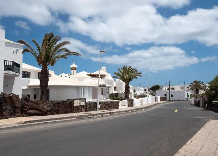 Comfortable&modern apartment next to the Avenida central in Tías