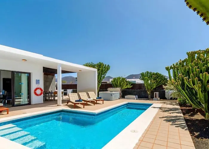 Jacks Place Villa Playablanca Pool Spa
