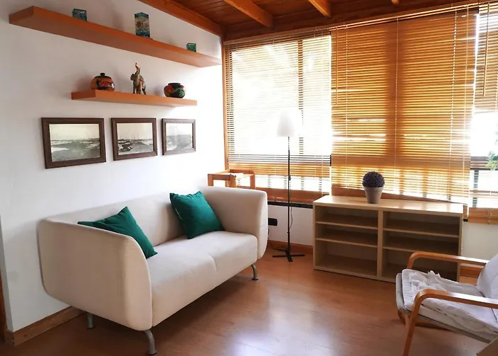 Apartamento Costa, cerca de la playa y comercios.