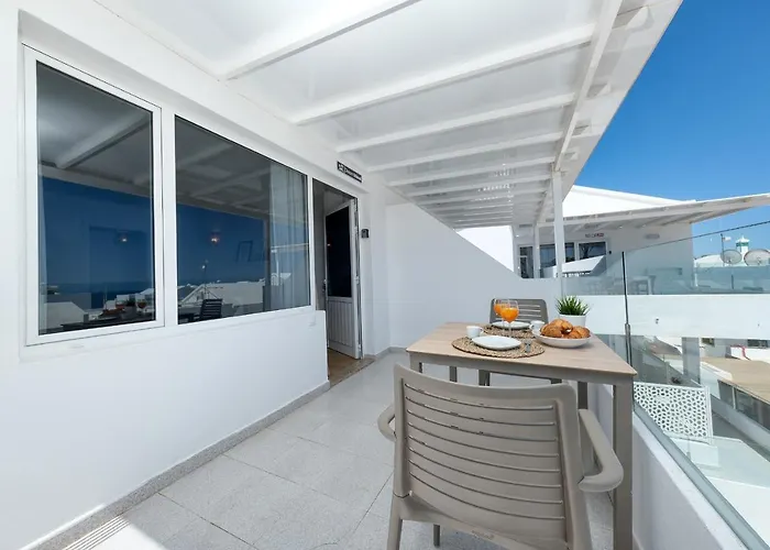 Dream Island-Sea Views