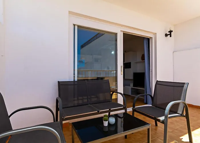 Casa Ayram - Private Terrace - Pool - 10 Min Walk