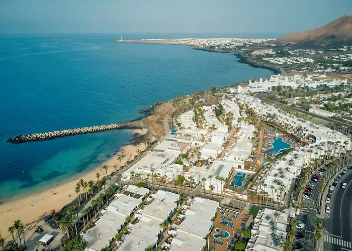 Flamingo Beach Resort