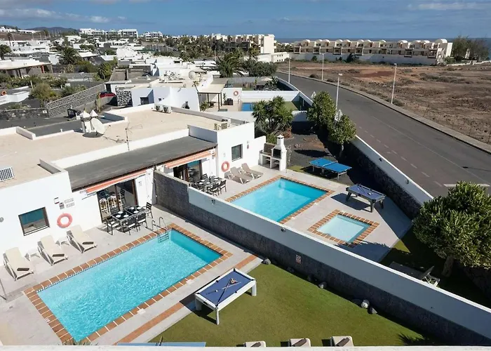Villa Bezanilla
