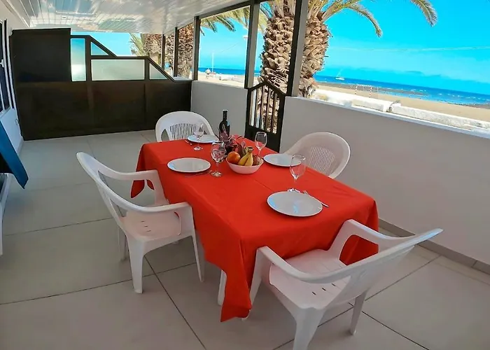 Apartamento Tierra, Primera Linea Mar