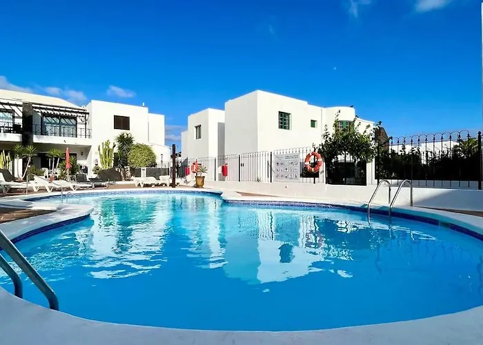 Pelicano Club 303 - 2 Bedroom Apartment In Puerto Del Carmen, Lanzarote