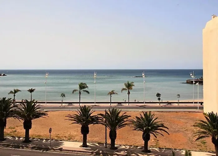 Arrecife Playa, Centrico Cerca De La Playa
