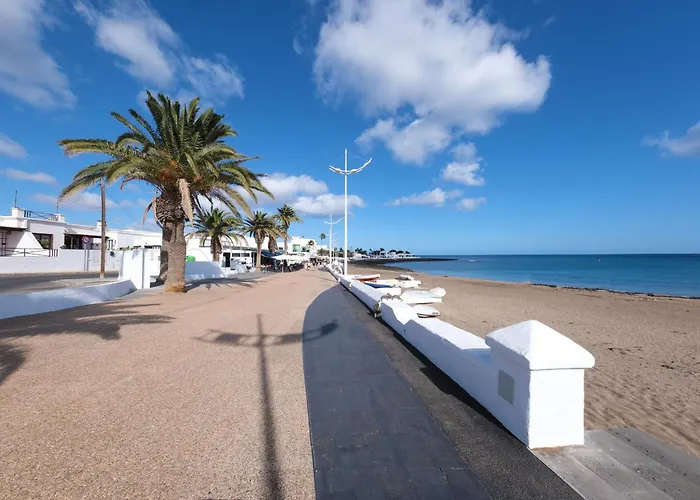 Sol Y Arena Playa Honda-100M From The Beach