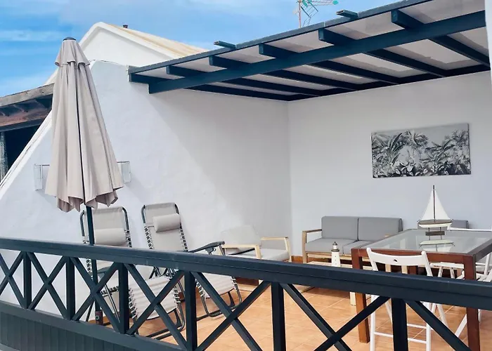 Apartamento Con Amplia Terraza En La Playa