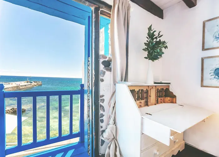 Eco Fisherman\'S Seafront Cottage - Fantastic Views - Private Courtyard