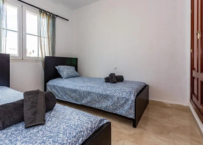 Bright Apartment 5 Minutes Walking From The Beach