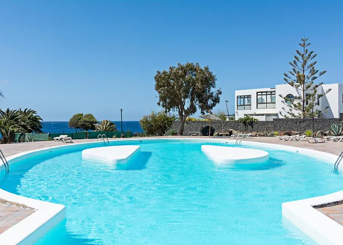 Tuscan Seaviews - 2Br Pool & Terrace