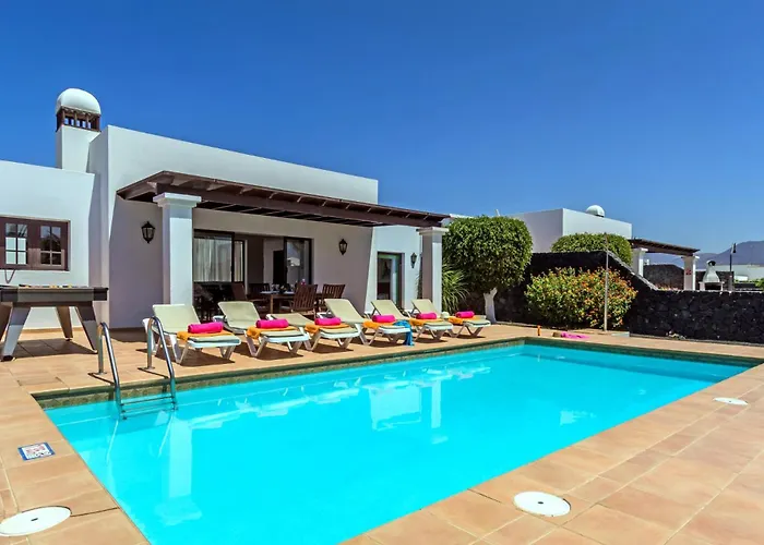 Villa Yaiza By Villa Plus