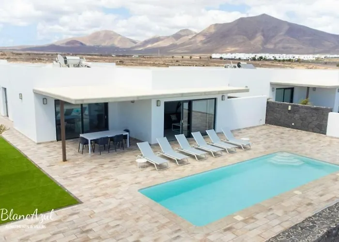 Blancazul Villa Isora