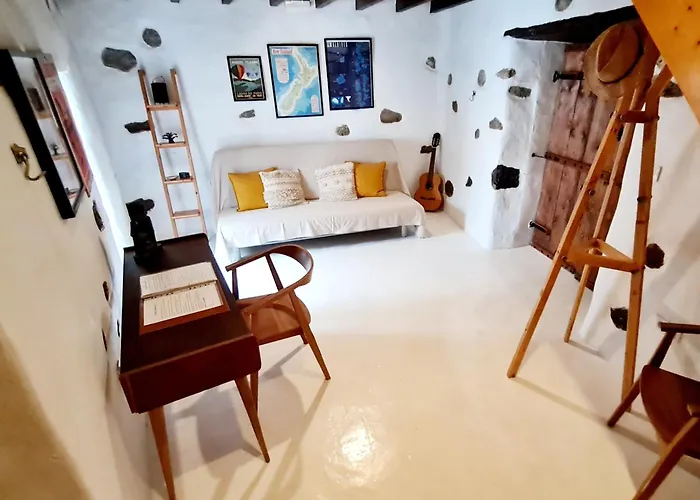 Luana House
