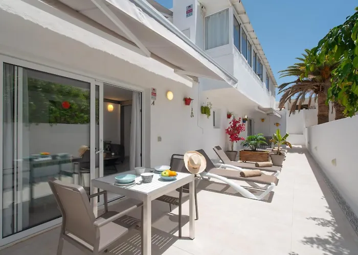 Sabbia Suites Noa Apartment A Close To Playa Chica Beach