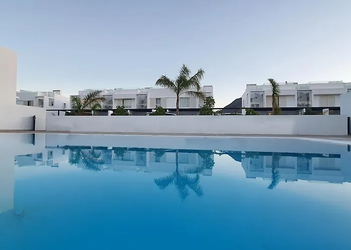 Serena Holiday Homes By Livvo