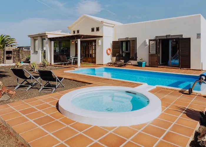 Villa Marina Deluxe & Spa Pool