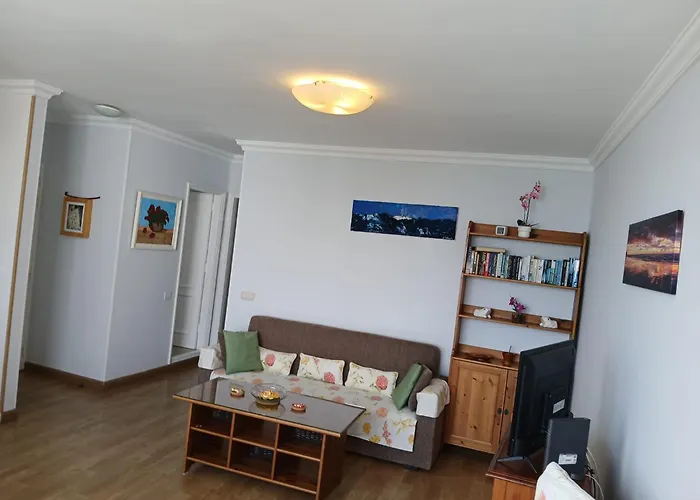 Sounds Of The Sea Apartment