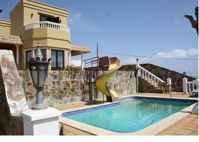 Villa Las Cuevas