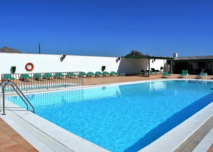 Apartments Pool Hyde Pdc!