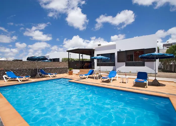 3 Bedroom Villa Venus Jupiter And Neptune With Private Heated Pool