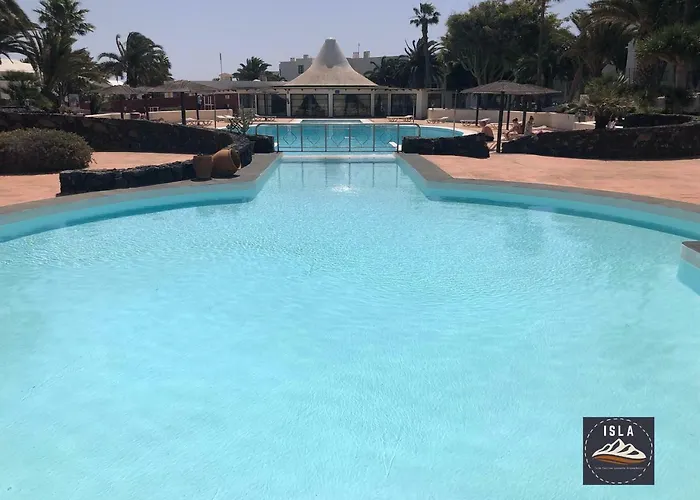 Suri Costa Teguise