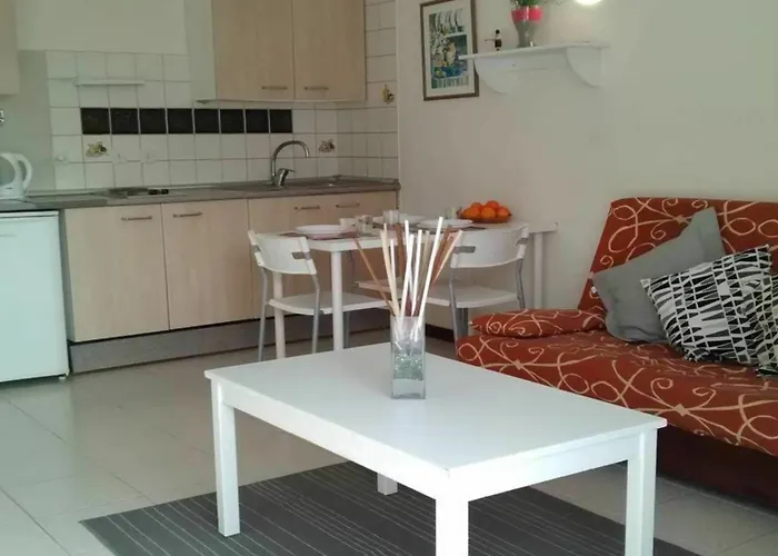 104590 - Apartment In Tias