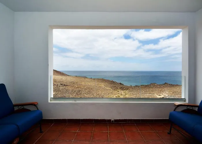 Villa Hannah - Stunning Sea Views - Roof Terrace